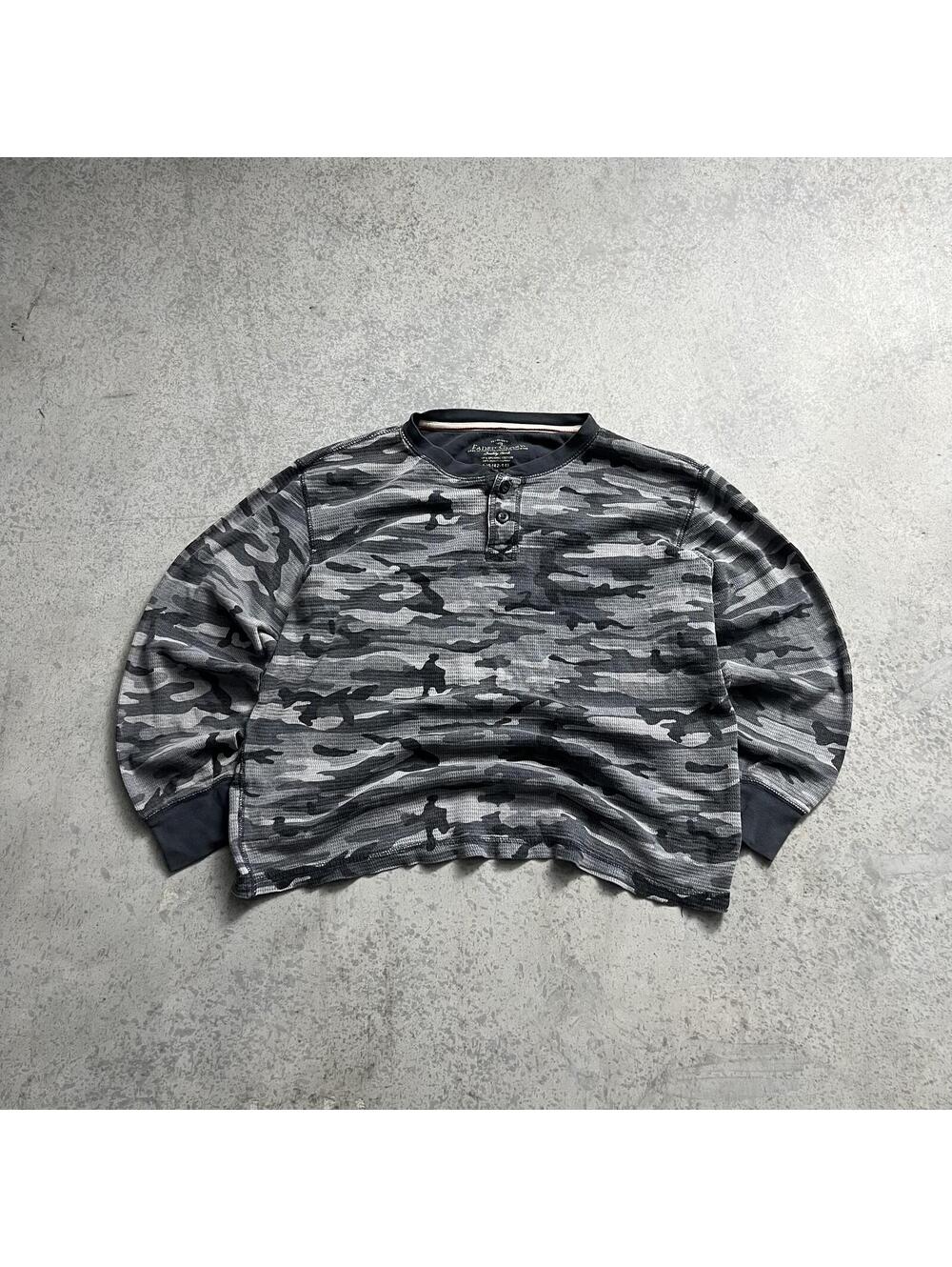 Faded Glory Grey Camo Thermal Henley Long Sleeve Shirt Mens Sz. M VTG 2000s